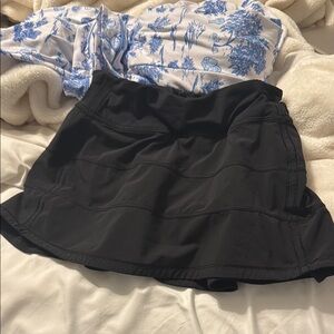 lululemon athletica Black Mini Skirt Pace Rival Size 4